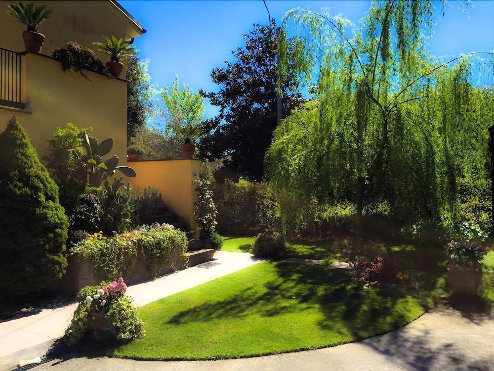 Le Pinette Bed and Breakfast Ameglia Exteriör bild