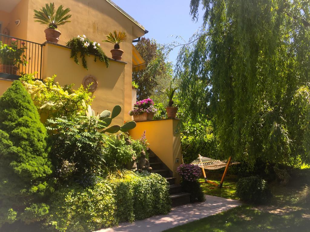 Le Pinette Bed and Breakfast Ameglia Exteriör bild