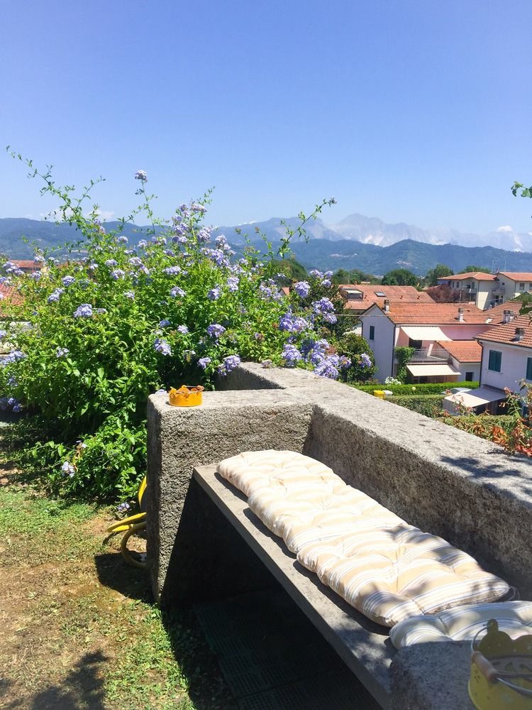Le Pinette Bed and Breakfast Ameglia Exteriör bild